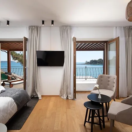 Dubravka By Interhome