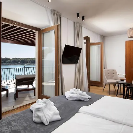 Dubravka By Interhome *